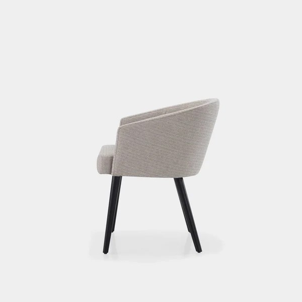 CHAISE LILI